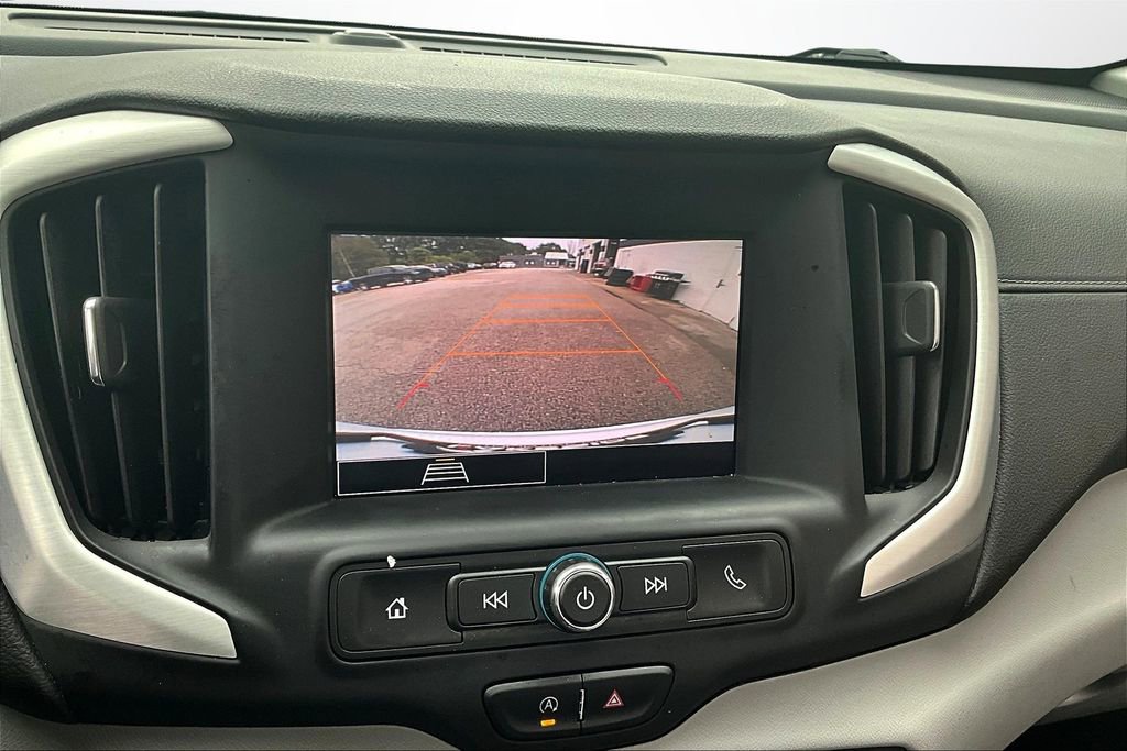 Used 2023 GMC Terrain SLE w/ Driver Convenience Package image 14