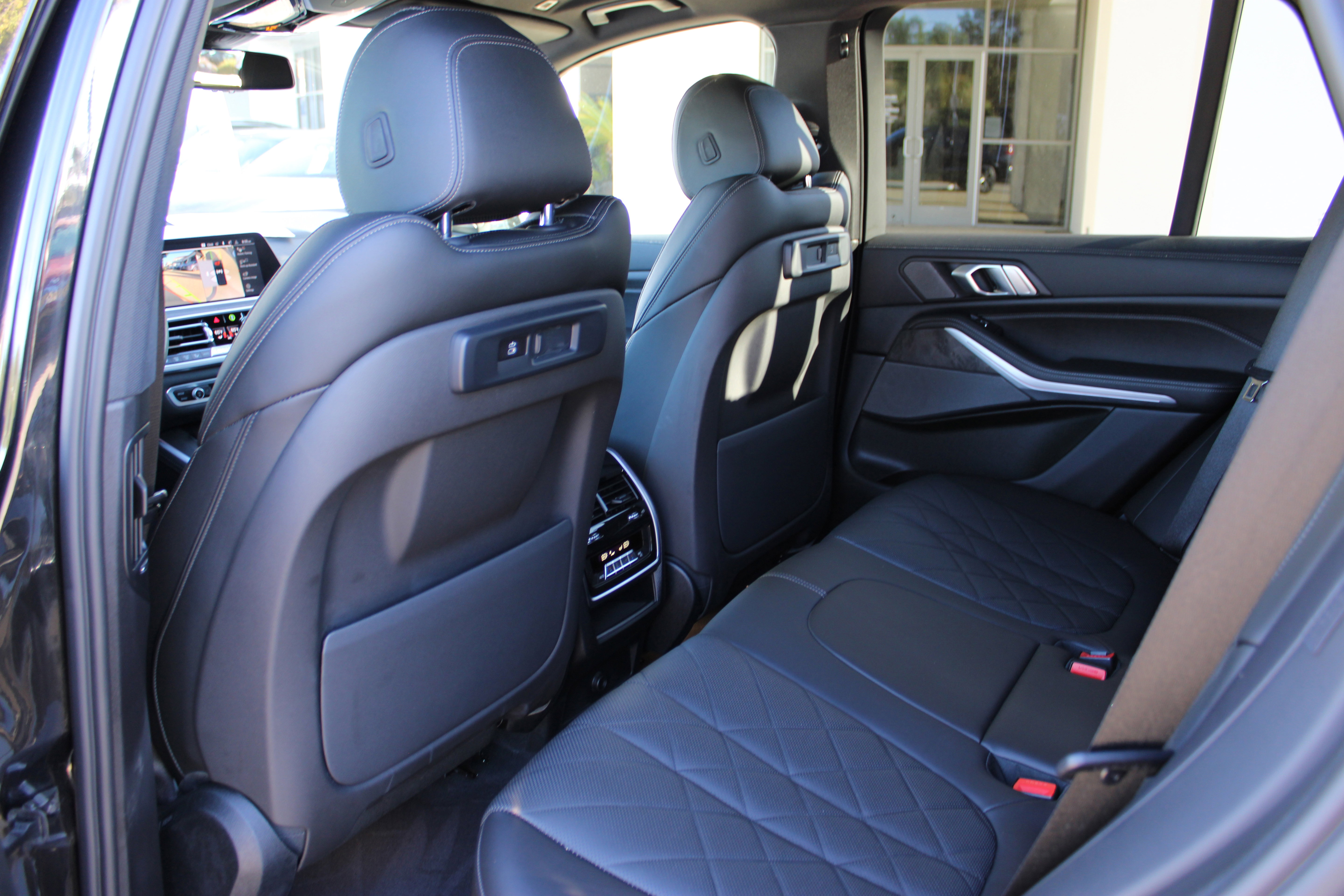 Used 2023 BMW X5 xDrive40i w/ M Sport Package image 24