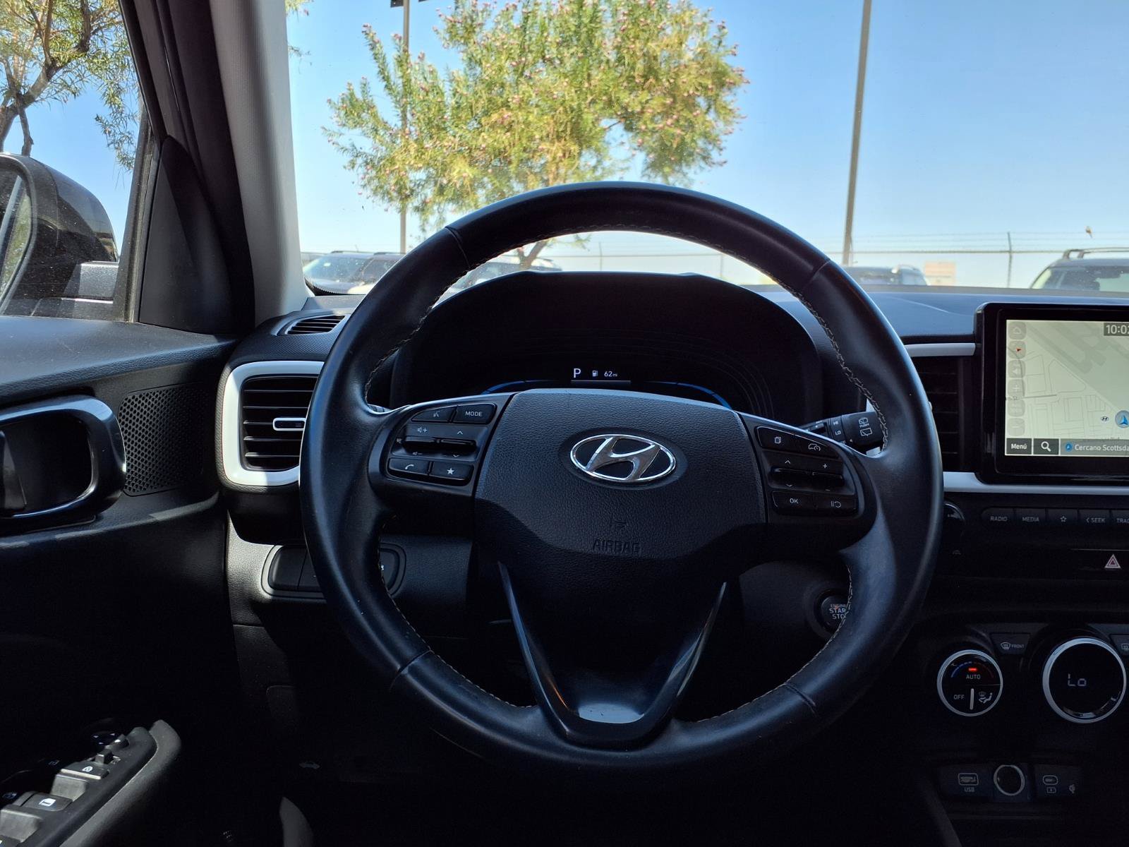Used 2023 Hyundai Venue Limited w/ Cargo Package FWD image 19
