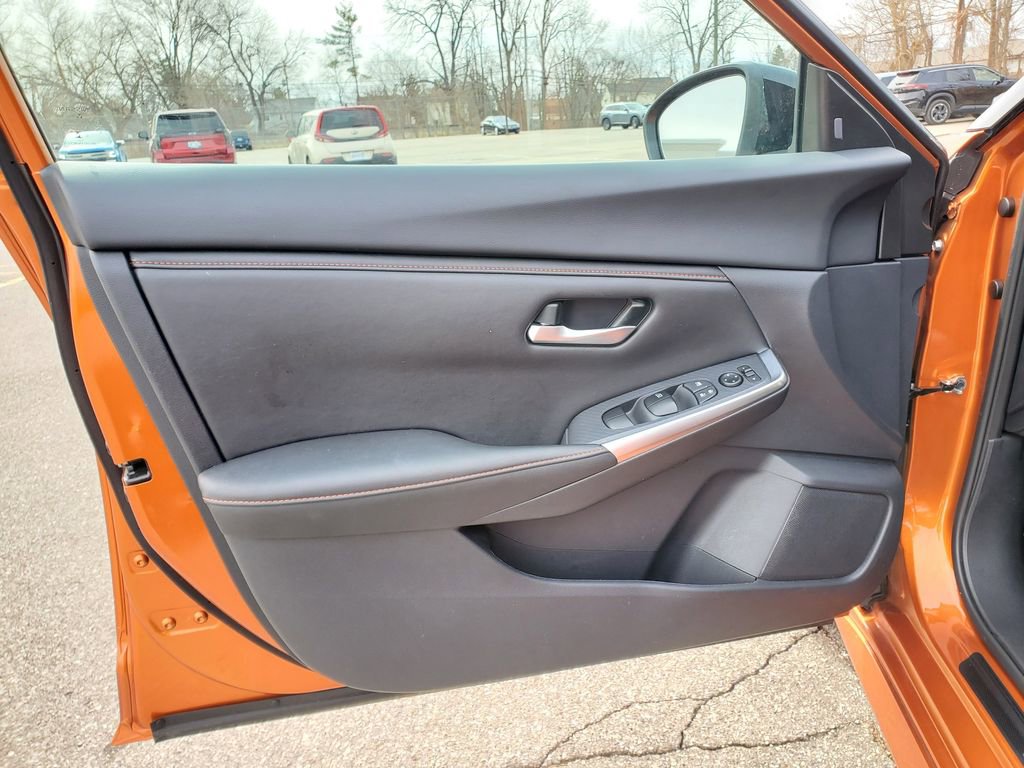 Used 2024 Nissan Sentra SR image 13