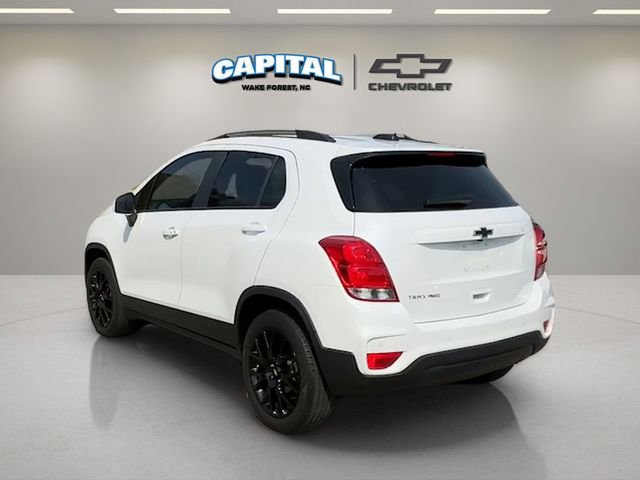 Used 2022 Chevrolet Trax LT w/ Driver Confidence Package image 3