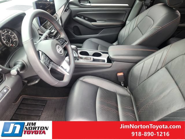 Used 2024 Nissan Altima 2.5 SR w/ SR Premium Package FWD image 14