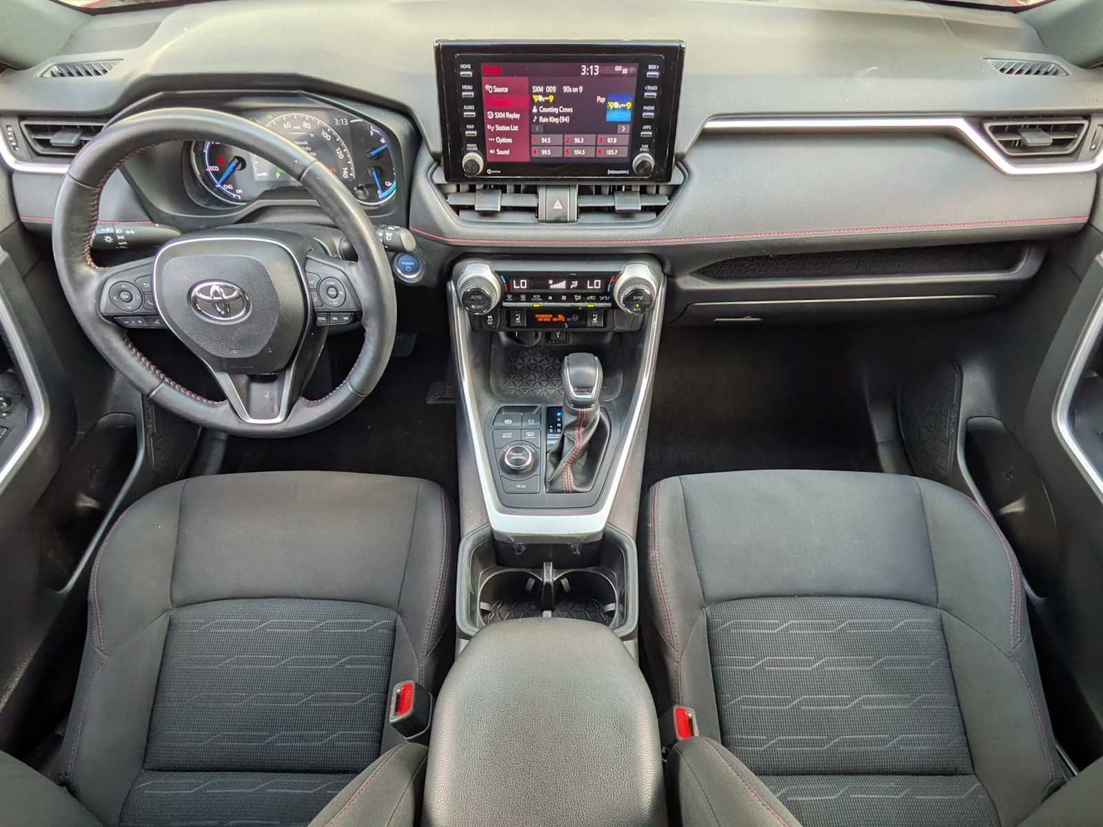 Used 2022 Toyota RAV4 SE w/ Weather & Moonroof Package image 19