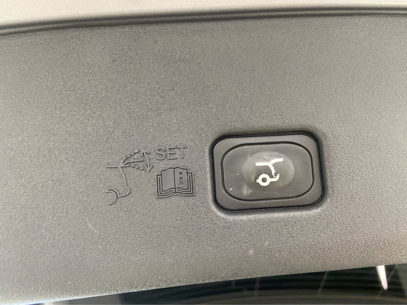 Used 2024 Lincoln Nautilus Reserve w/ Equipment Group 202A image 12