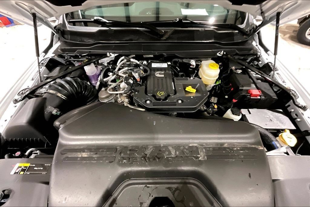 New 2026 RAM 3500 Laramie AWD/4WD image 11