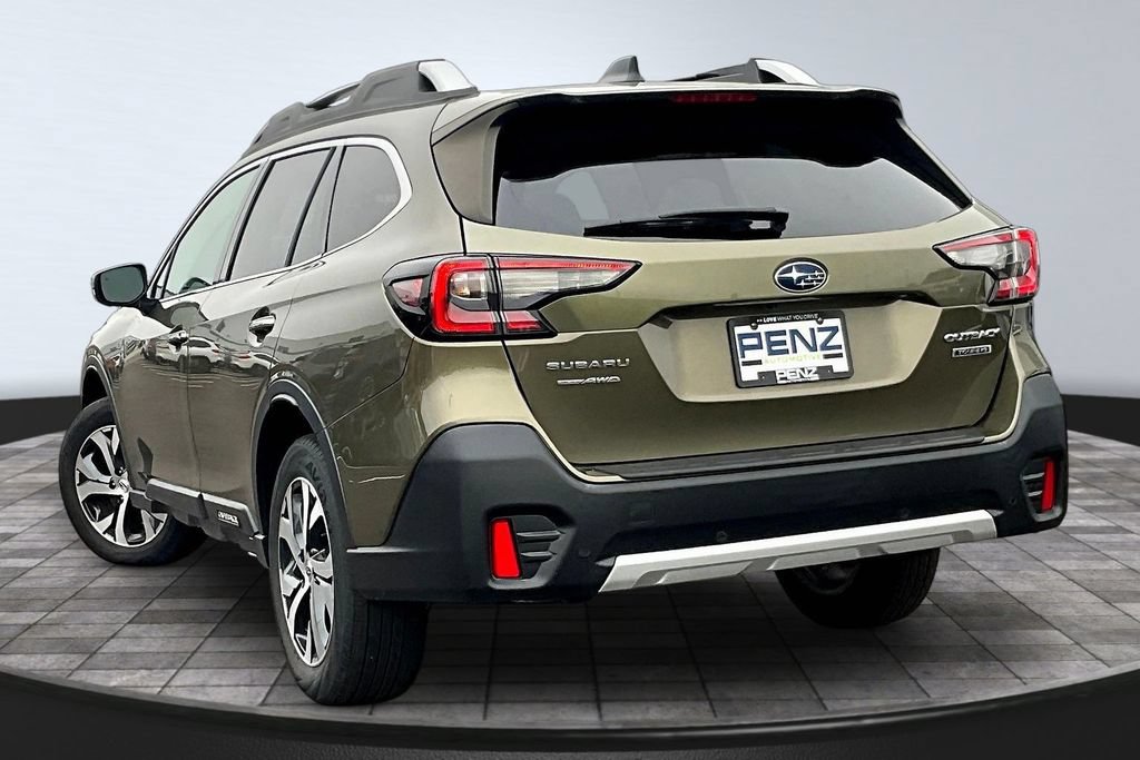 Used 2022 Subaru Outback Touring AWD/4WD image 4