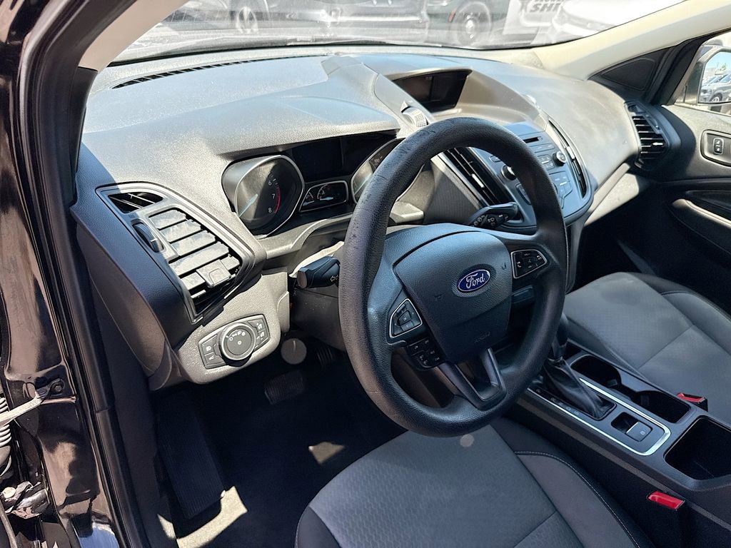 Used 2018 Ford Escape SE FWD image 10