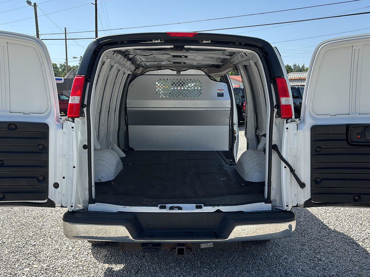Used 2021 Chevrolet Express 2500 w/ Driver Convenience Package RWD image 22