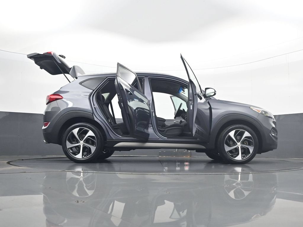Used 2018 Hyundai Tucson Sport w/ Cargo Package FWD image 34