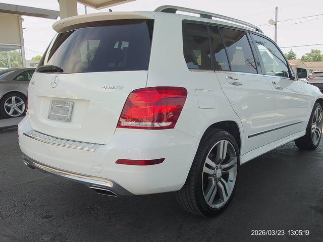 Used 2013 Mercedes-Benz GLK 350 4MATIC image 3