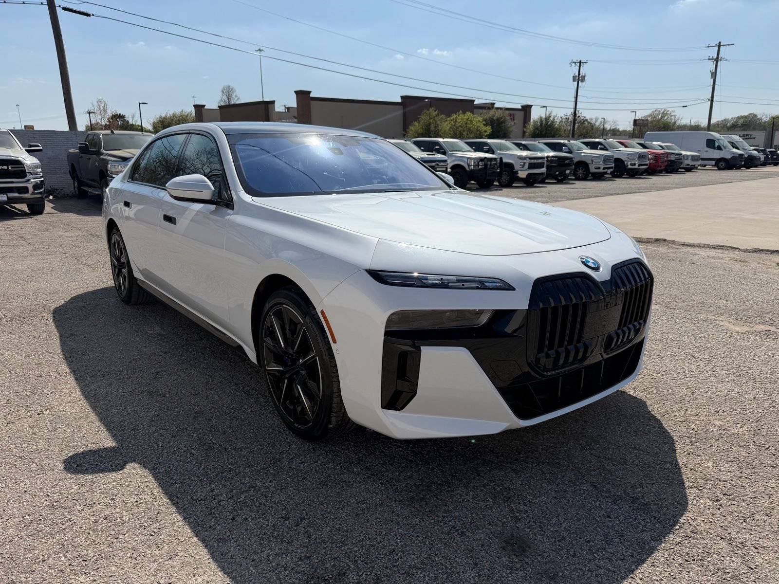 Used 2023 BMW 740i w/ Executive Package RWD image 9