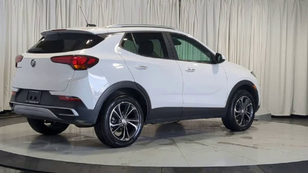 Used 2023 Buick Encore GX Select AWD/4WD image 7