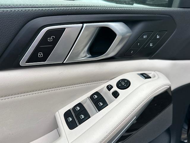Certified 2023 BMW X5 xDrive40i w/ Executive Package image 19
