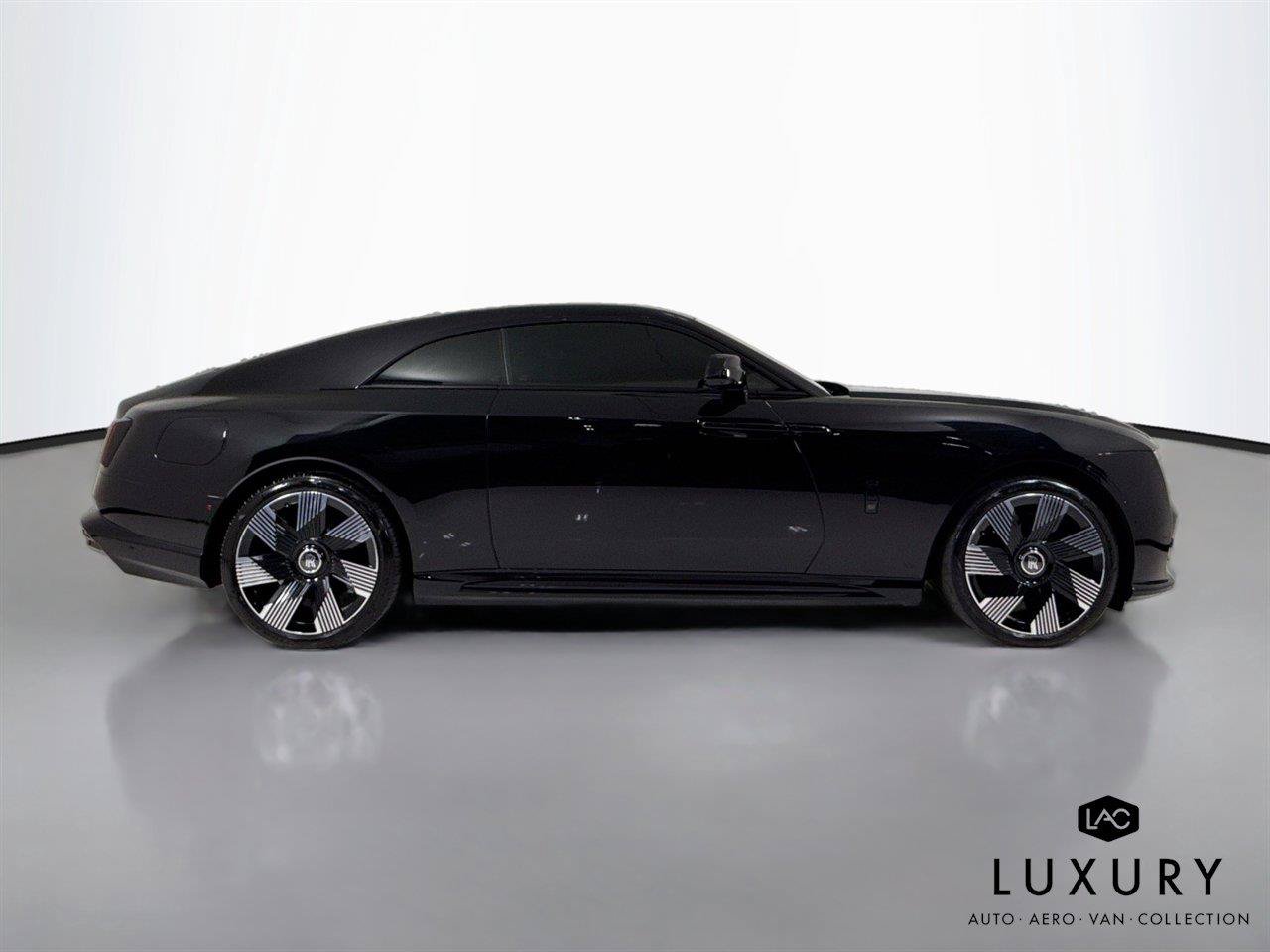 Used 2024 Rolls-Royce Spectre w/ Spectre Launch Package AWD/4WD image 5