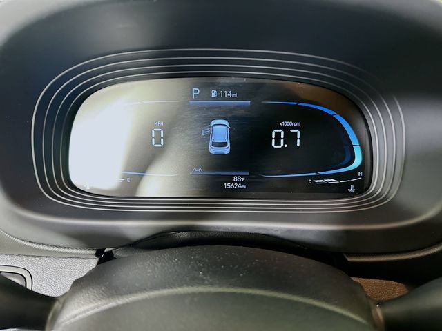 Used 2023 Hyundai Venue Limited w/ Cargo Package FWD image 19