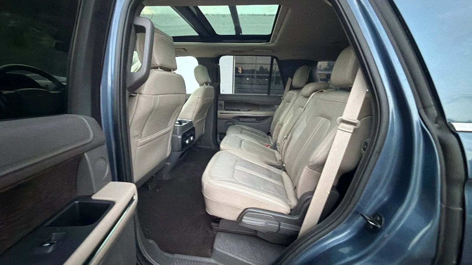 Used 2018 Ford Expedition Limited w/ Equipment Group 301A AWD/4WD image 52