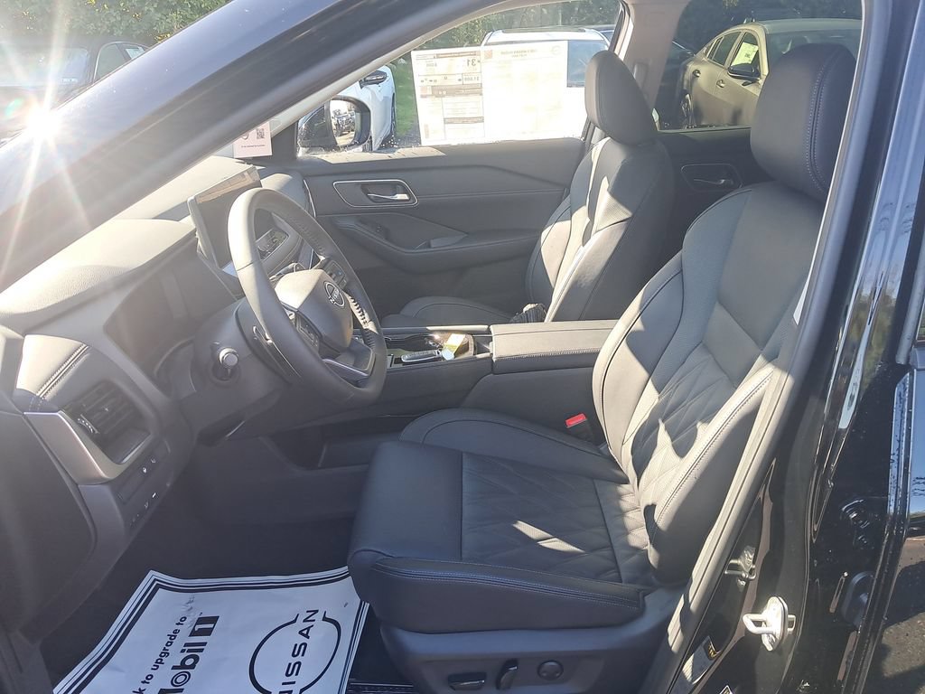 New 2026 Nissan Rogue Platinum AWD/4WD image 10