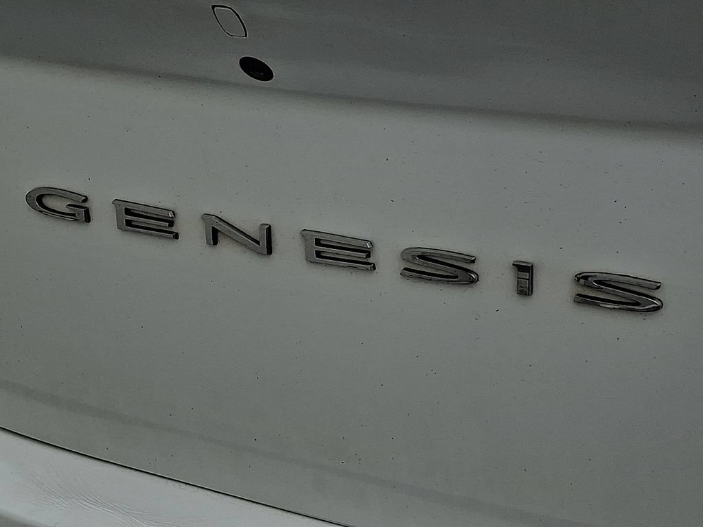 Used 2022 Genesis G70 3.3T RWD image 30