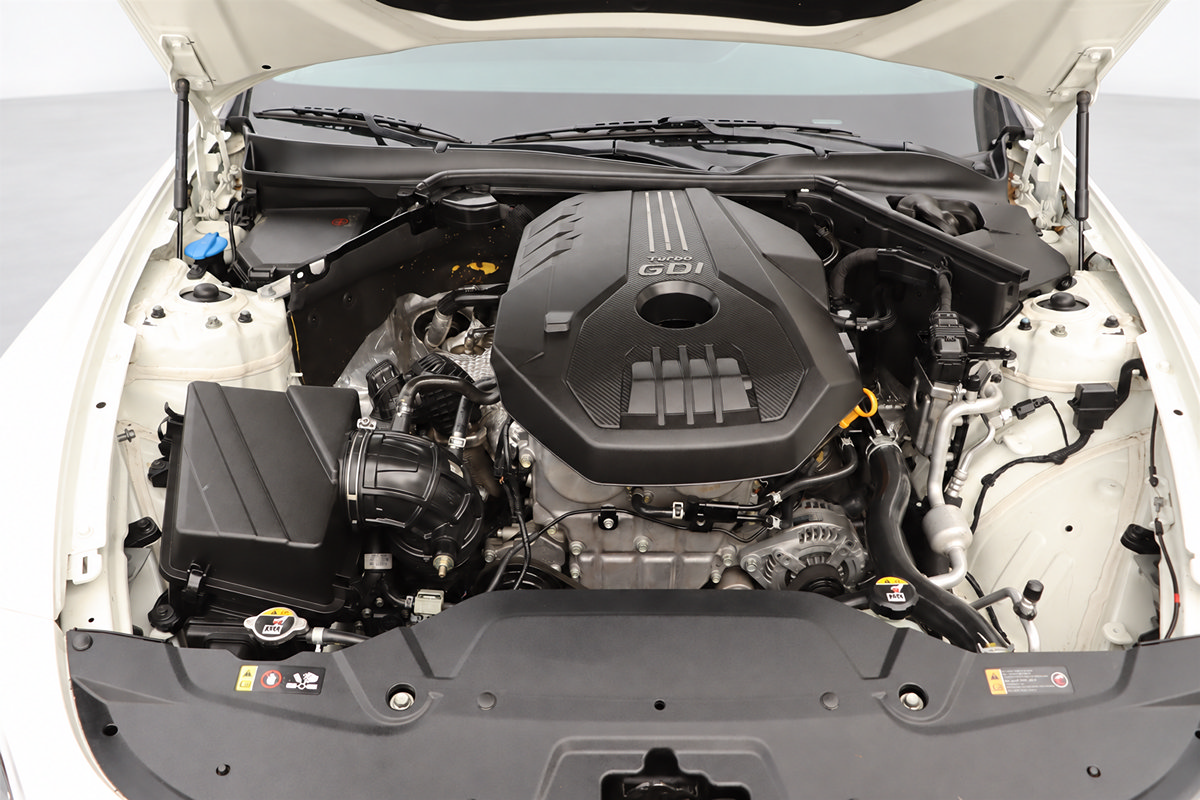 Used 2019 Kia Stinger Premium RWD image 40