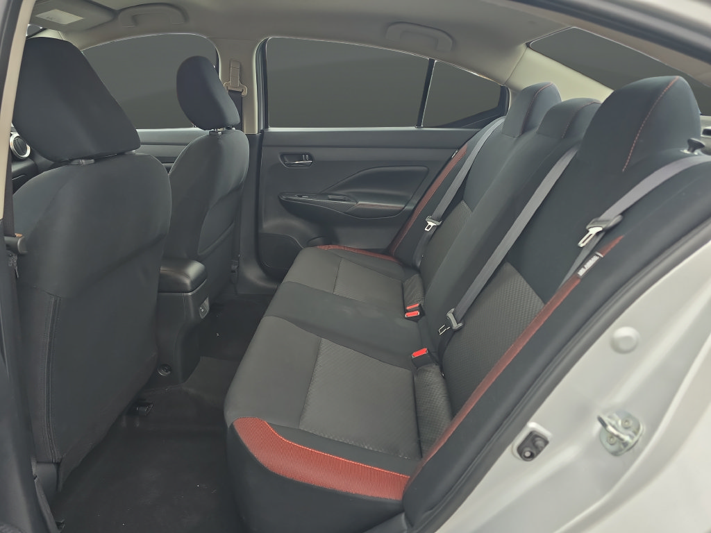 Used 2024 Nissan Versa SR FWD image 22