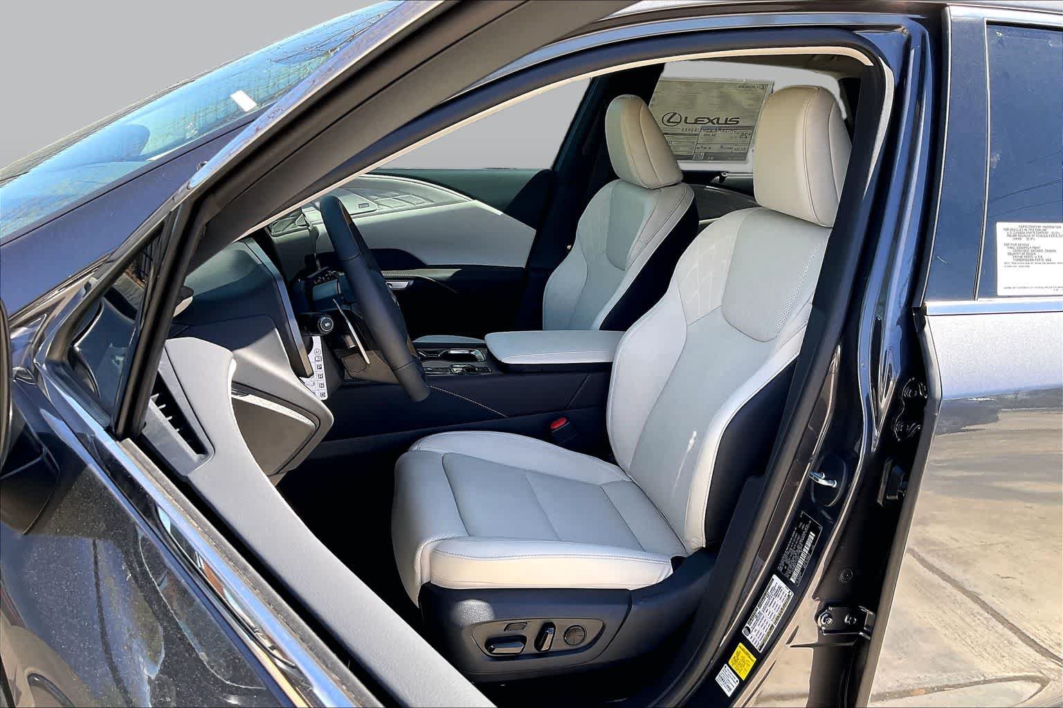 New 2026 Lexus RX 350 FWD image 17