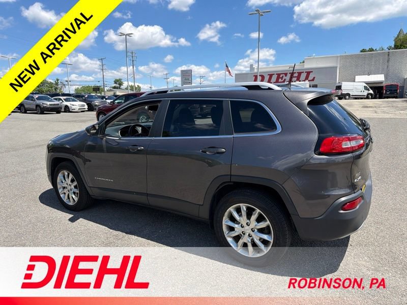 Used 2017 Jeep Cherokee Limited AWD/4WD image 6