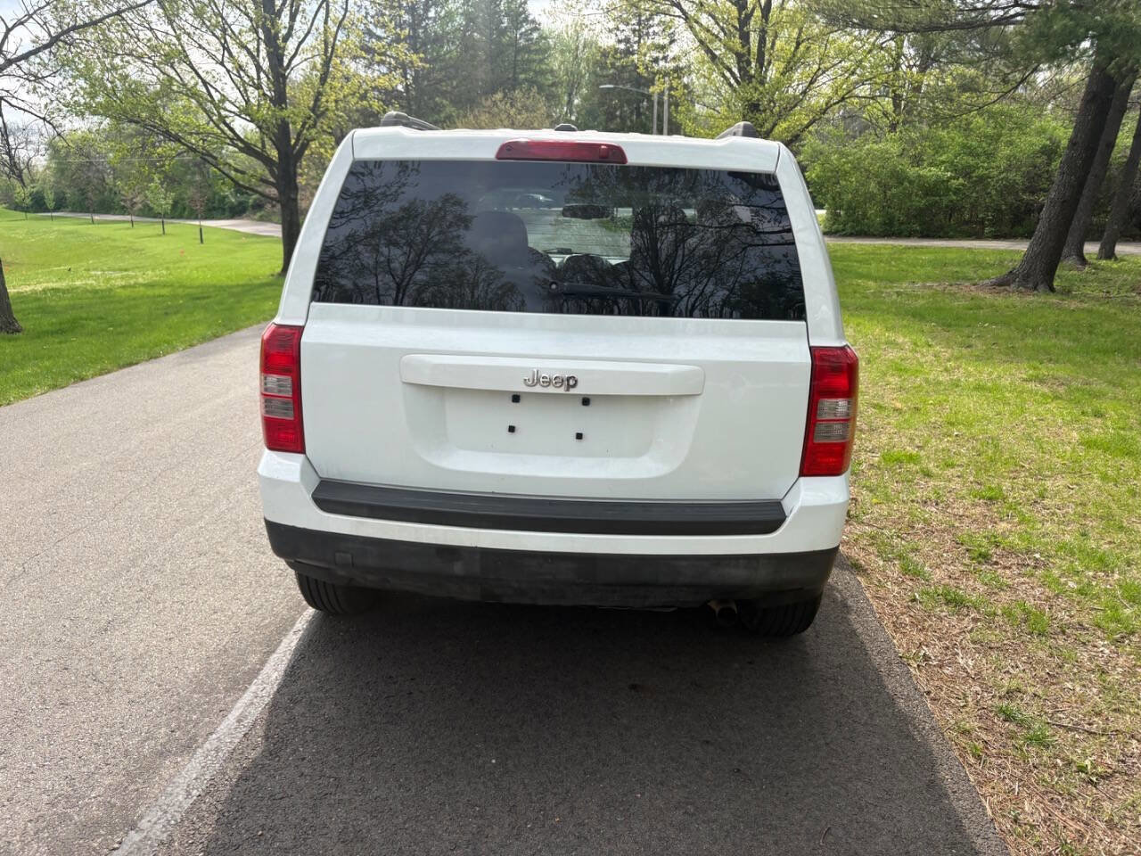 Used 2016 Jeep Patriot Sport w/ Power Value Group FWD image 7