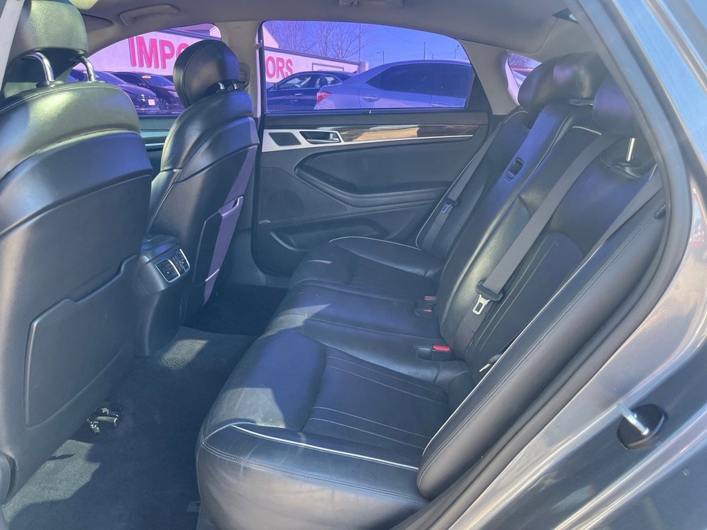 Used 2015 Hyundai Genesis 3.8 w/ Option Group 03 image 15