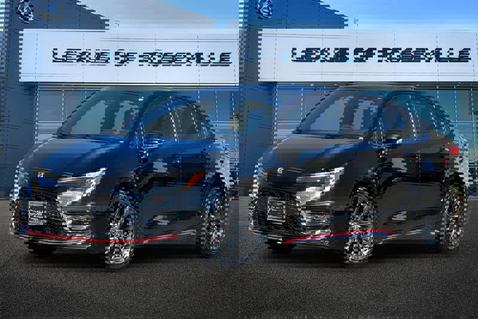 Used 2023 Toyota Corolla SE image 1