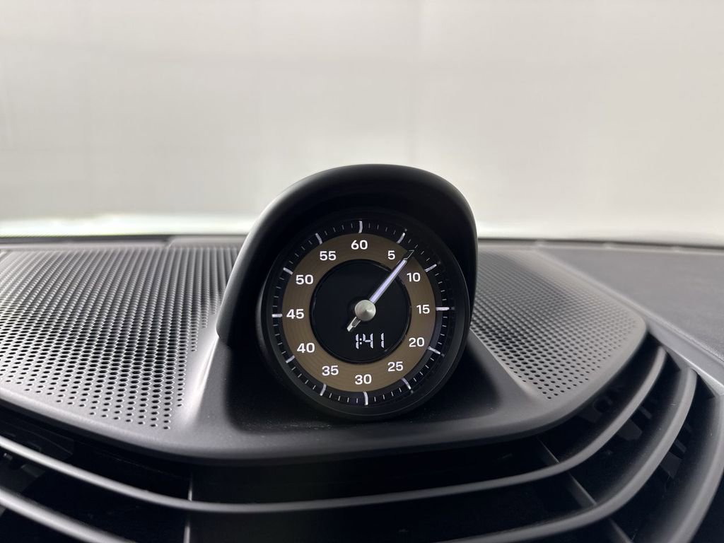 Certified 2025 Porsche Taycan 4S image 29