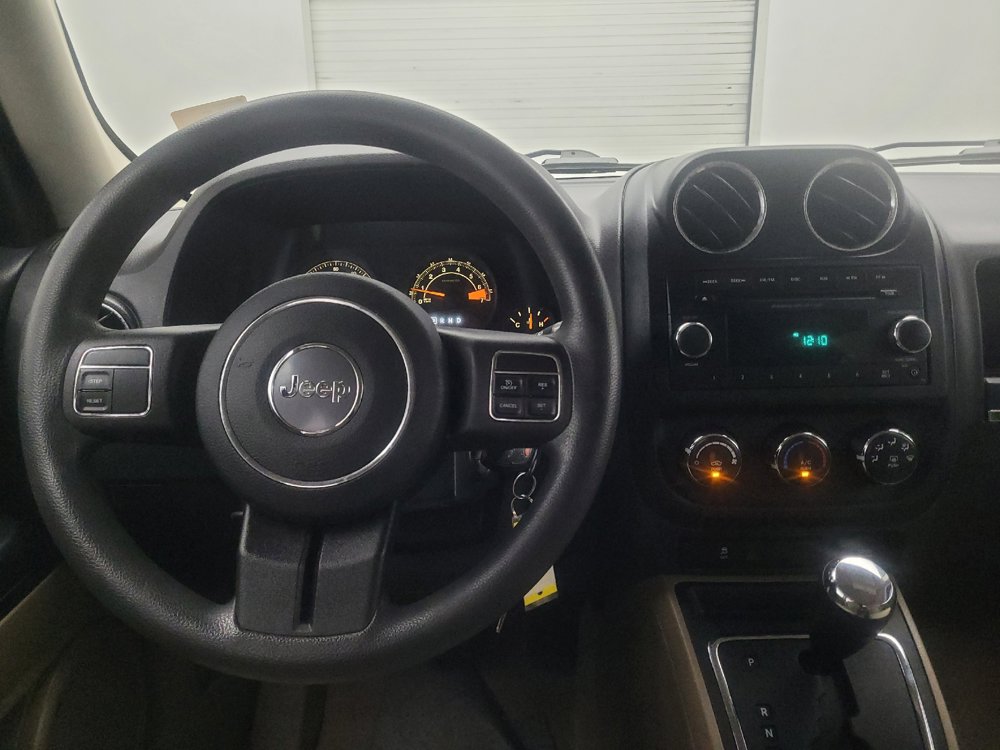 Used 2014 Jeep Patriot Sport w/ Power Value Group FWD image 22