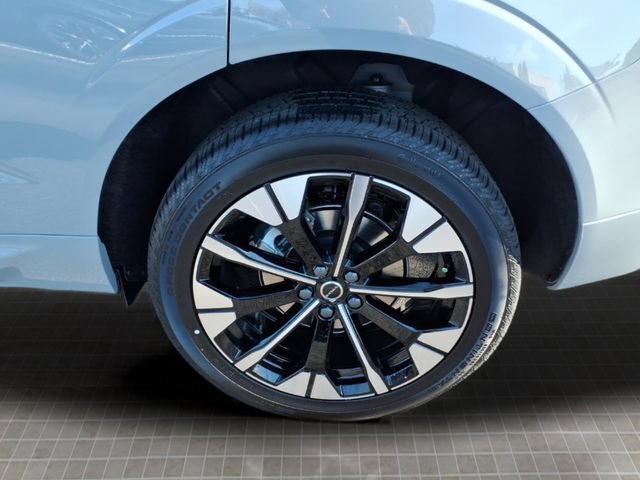 New 2026 Volvo XC60 B5 Plus w/ Protection Package Premier AWD/4WD image 10