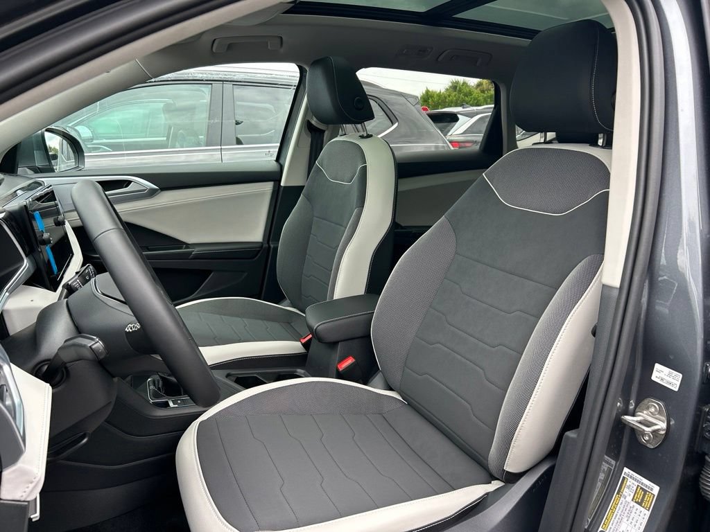 New 2026 Volkswagen Taos SE w/ Panoramic Sunroof Package FWD image 20