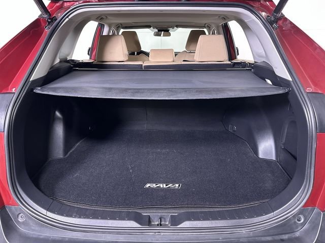Used 2022 Toyota RAV4 XLE w/ Convenience Package image 27