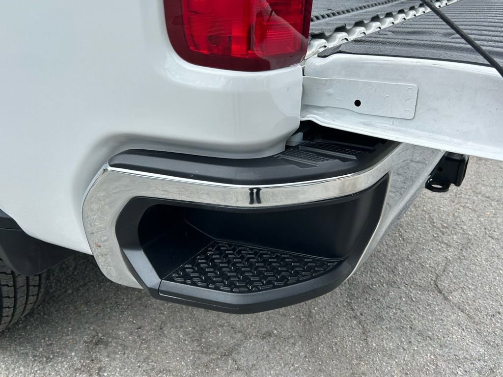 Used 2025 Chevrolet Silverado 2500 LT w/ Convenience Package image 43