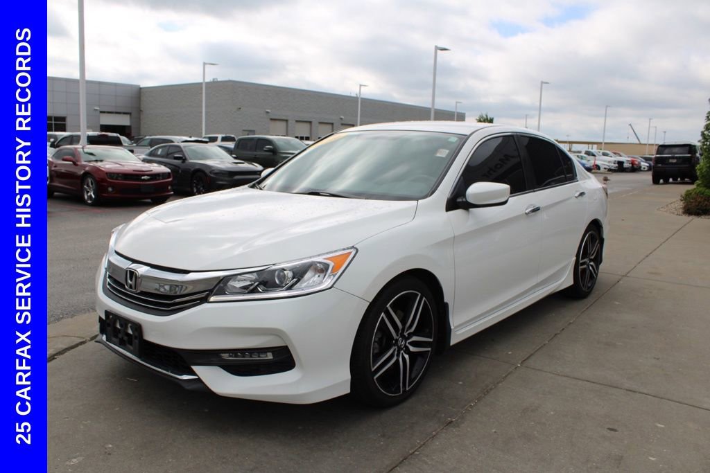 Used 2016 Honda Accord Sport image 3