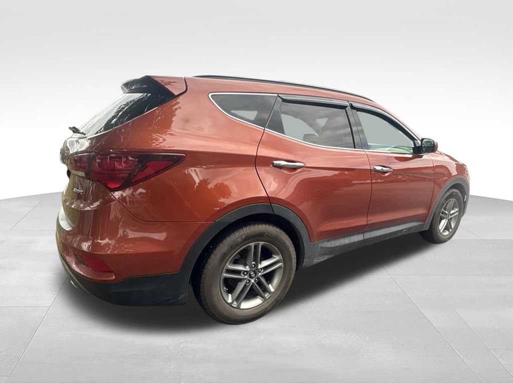 Used 2017 Hyundai Santa Fe Sport FWD image 4