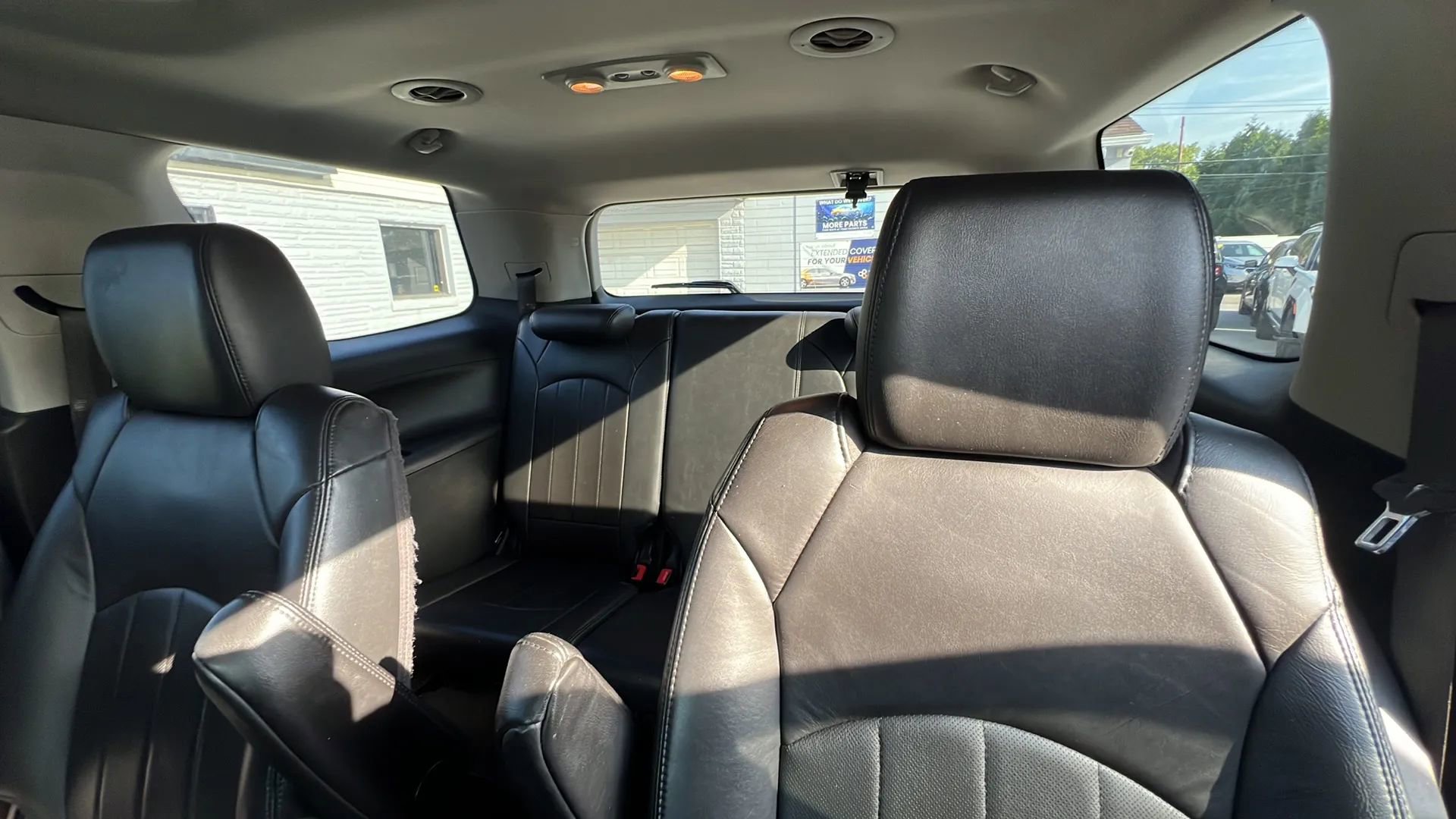 Used 2011 GMC Acadia Denali image 16