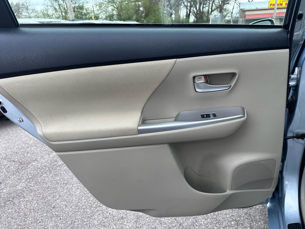 Used 2014 Toyota Prius V Two image 36