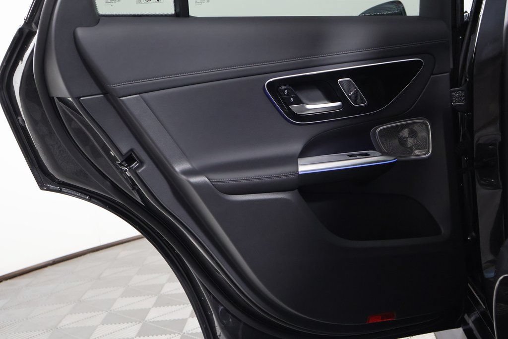 Certified 2026 Mercedes-Benz GLC 300 4MATIC image 13