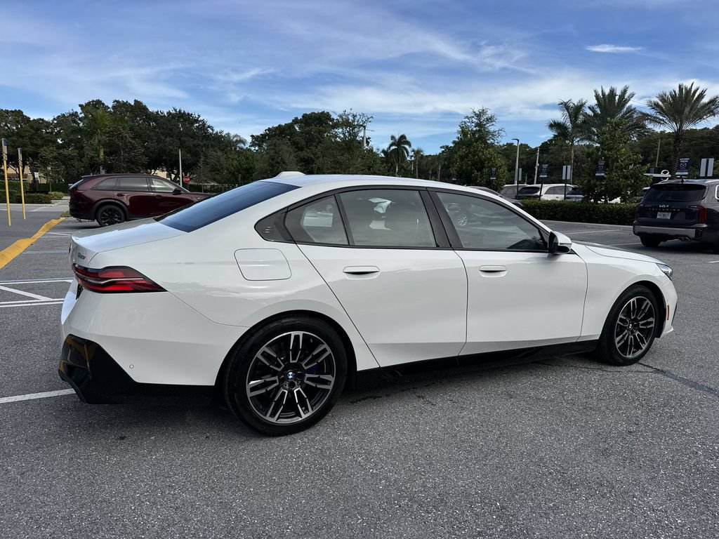 Used 2026 BMW 530i xDrive AWD/4WD image 4