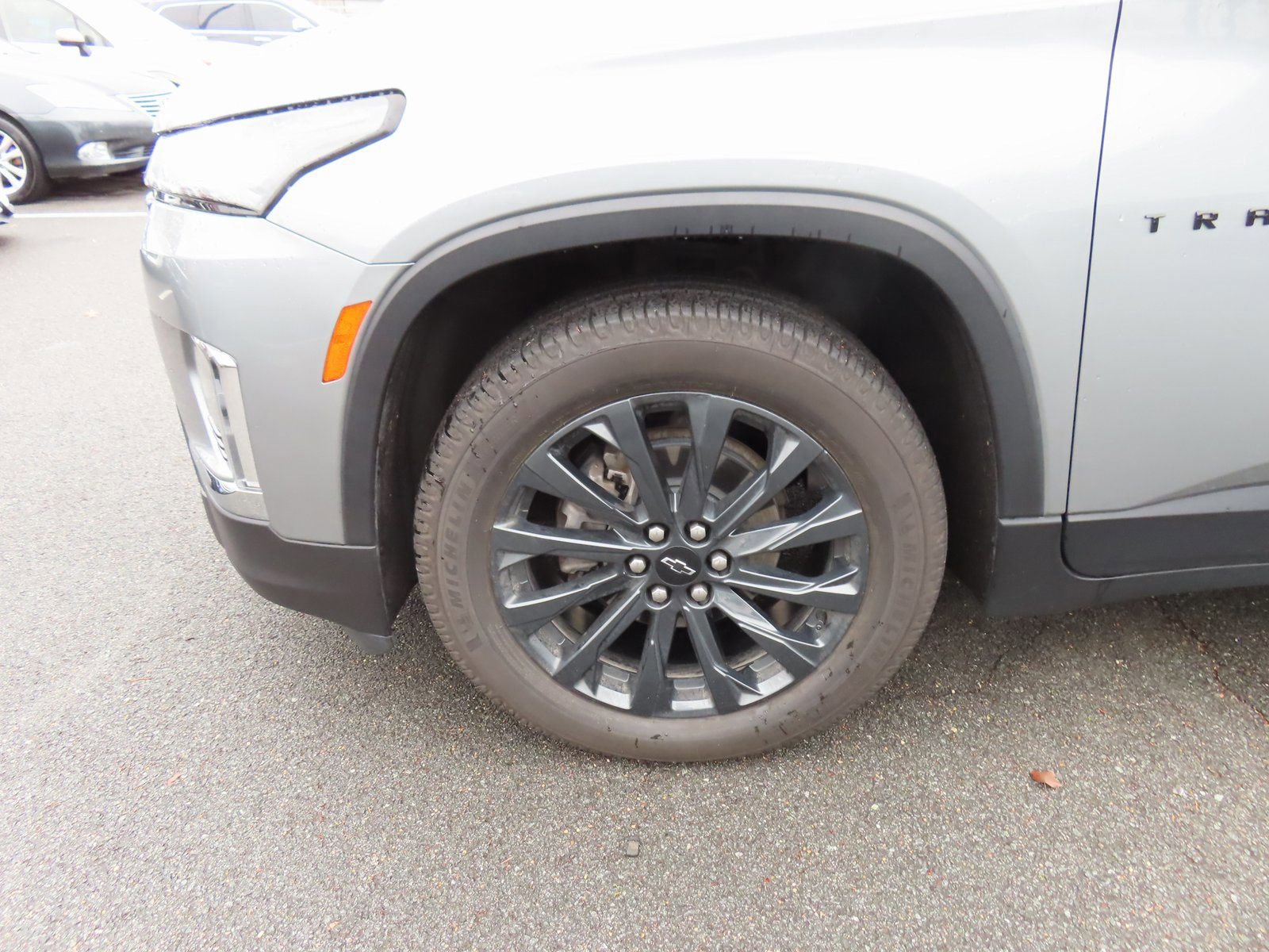 Used 2023 Chevrolet Traverse RS image 9