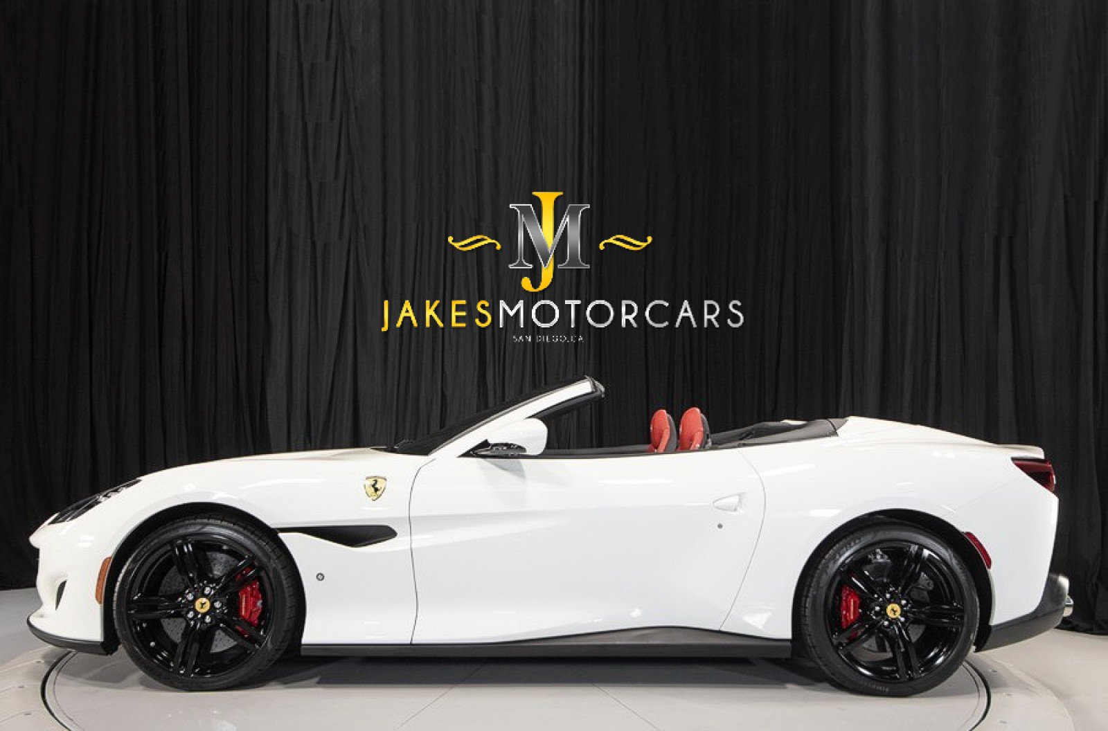 Used 2019 Ferrari Portofino image 2