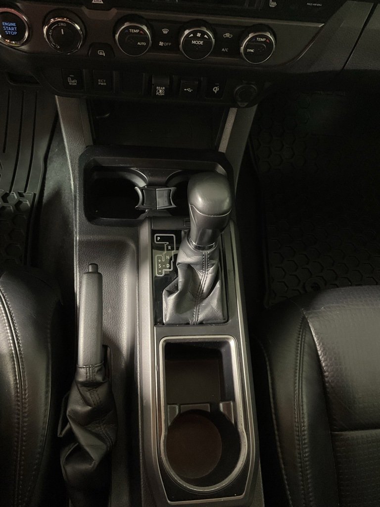 Used 2020 Toyota Tacoma TRD Sport image 28