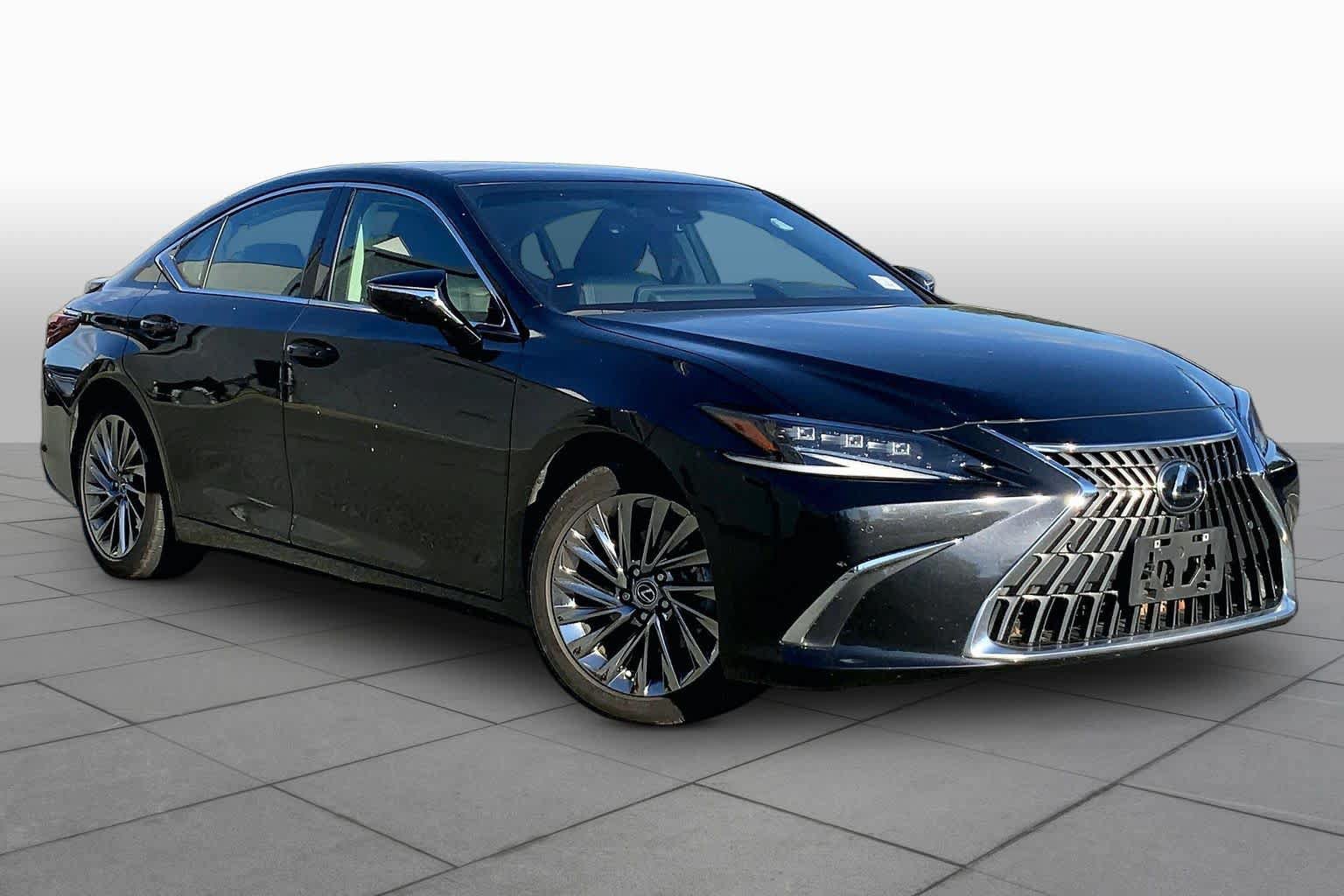 Used 2024 Lexus ES 350 Ultra Luxury w/ Accessory Package (Z2) FWD image 3