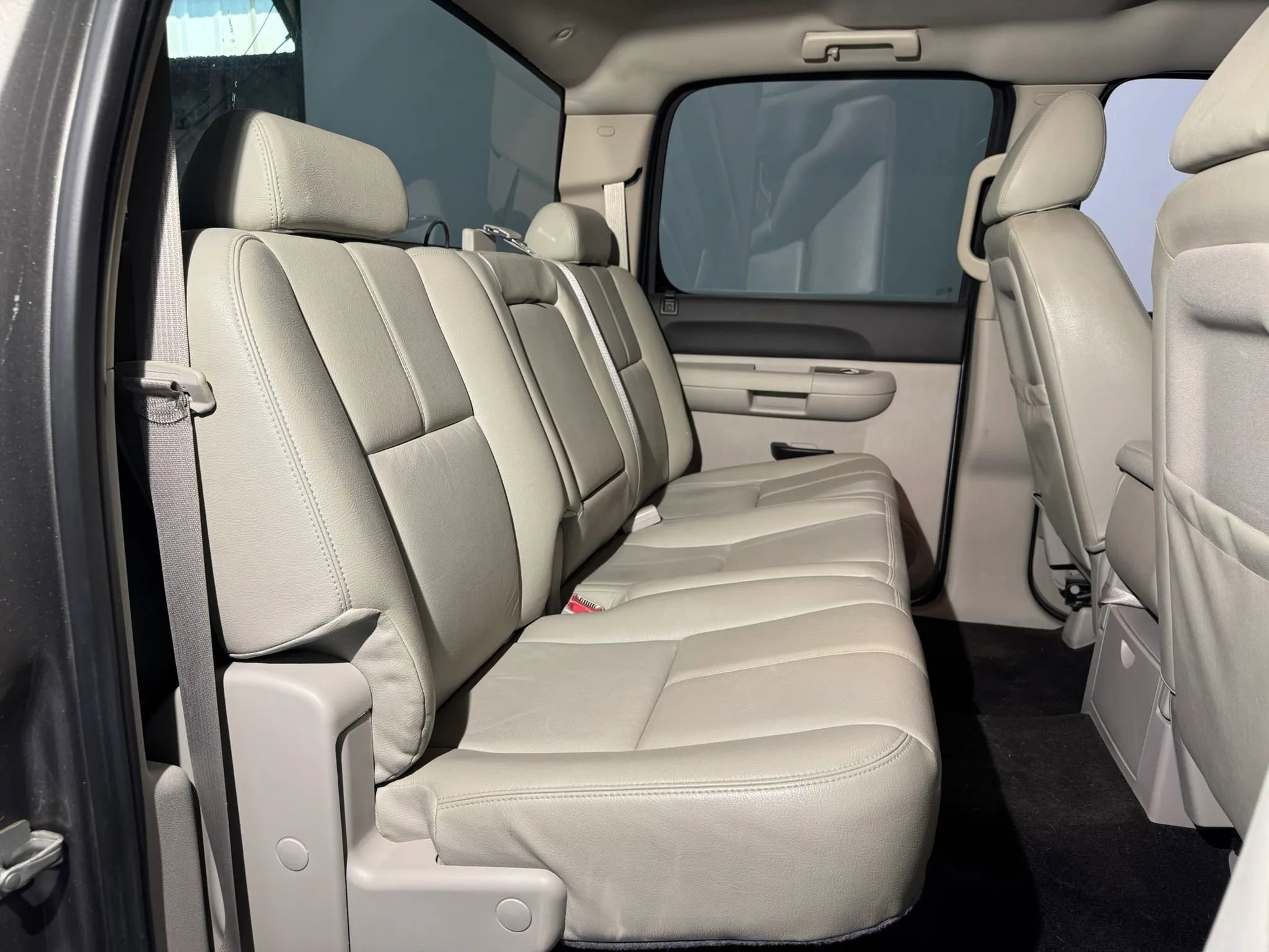 Used 2009 Chevrolet Silverado 1500 LT w/ Regional Value Package image 26
