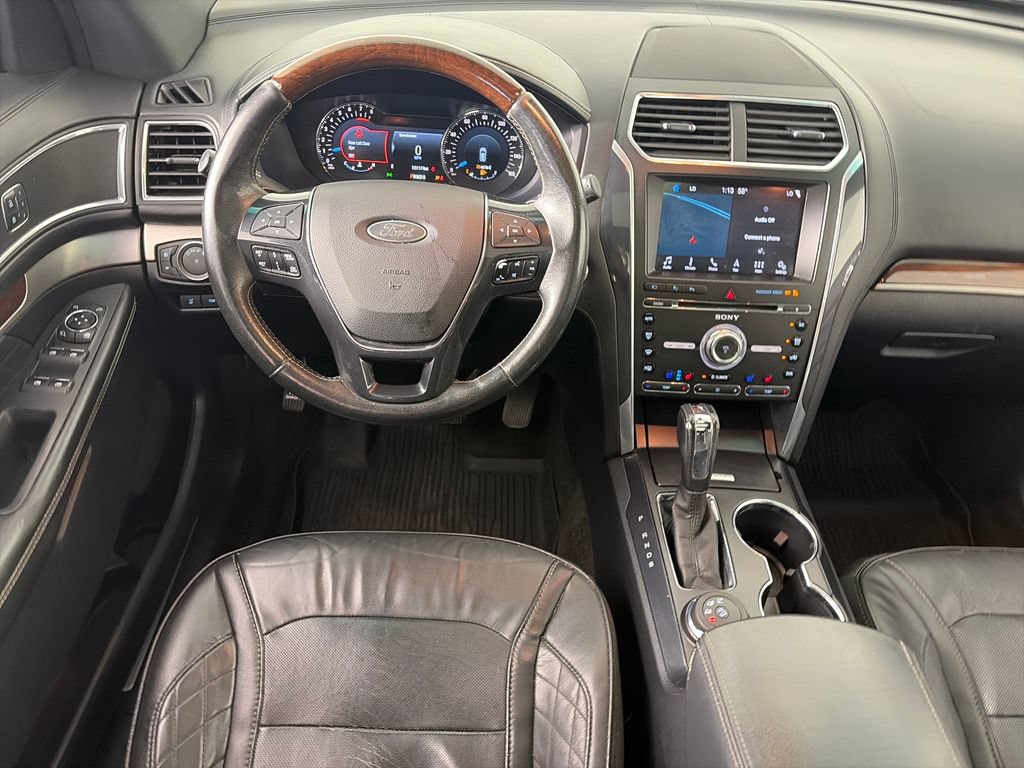 Used 2017 Ford Explorer Platinum AWD/4WD image 14