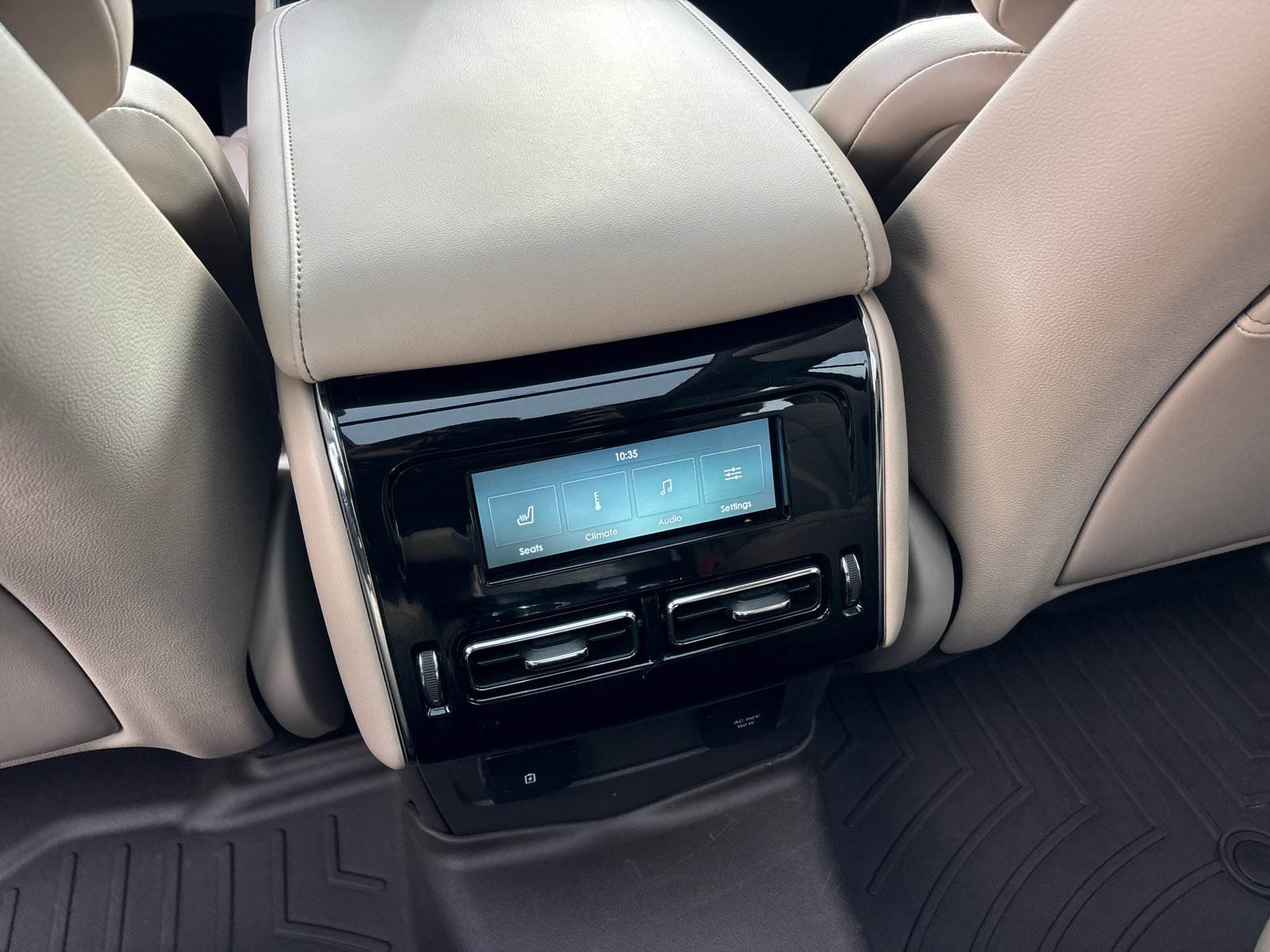 Used 2020 Lincoln Aviator Reserve w/ Equipment Group 202A image 32