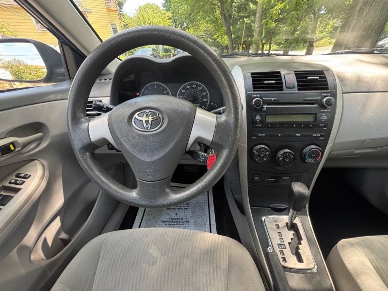 Used 2010 Toyota Corolla LE w/ All Weather Guard Pkg FWD image 14