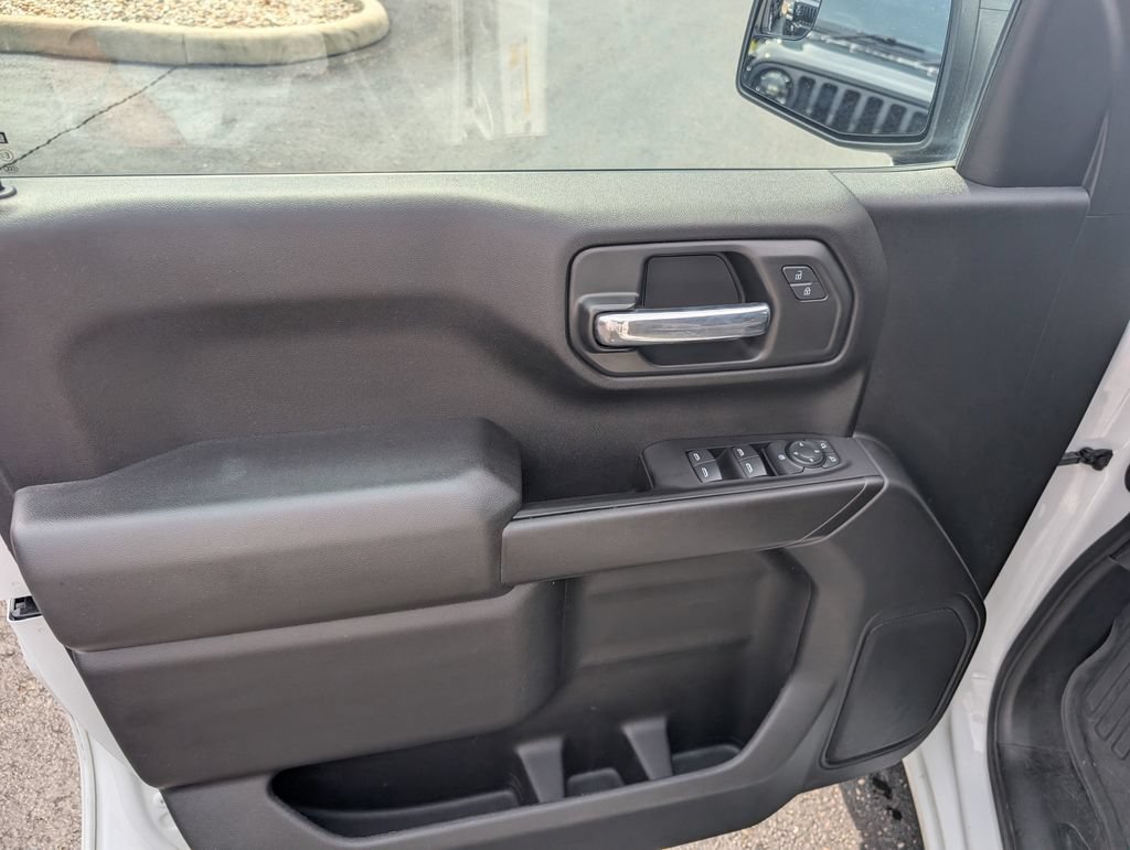 Used 2023 GMC Sierra 1500 Pro w/ Graphite Edition AWD/4WD image 15